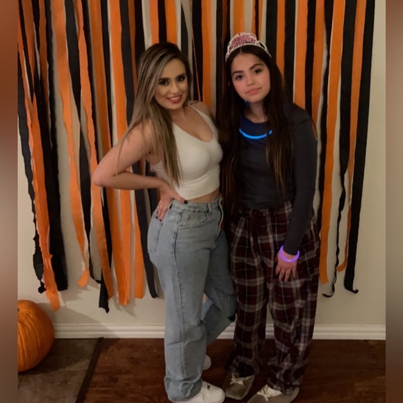 Meet your Posher, Brie - Picture 3 of 8